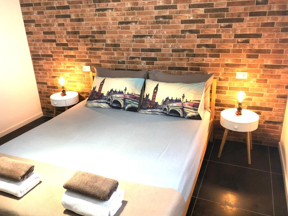 Blaxej, Nel Cuore Di Verona, Moderno Ed Elegante, 4 Posti Letto, Wi-Fi, Self Check In Διαμέρισμα Εξωτερικό φωτογραφία