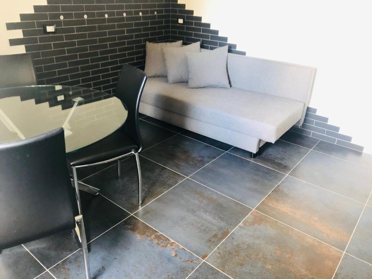 Blaxej, Nel Cuore Di Verona, Moderno Ed Elegante, 4 Posti Letto, Wi-Fi, Self Check In Διαμέρισμα Εξωτερικό φωτογραφία