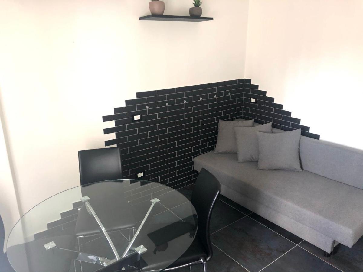 Blaxej, Nel Cuore Di Verona, Moderno Ed Elegante, 4 Posti Letto, Wi-Fi, Self Check In Διαμέρισμα Εξωτερικό φωτογραφία